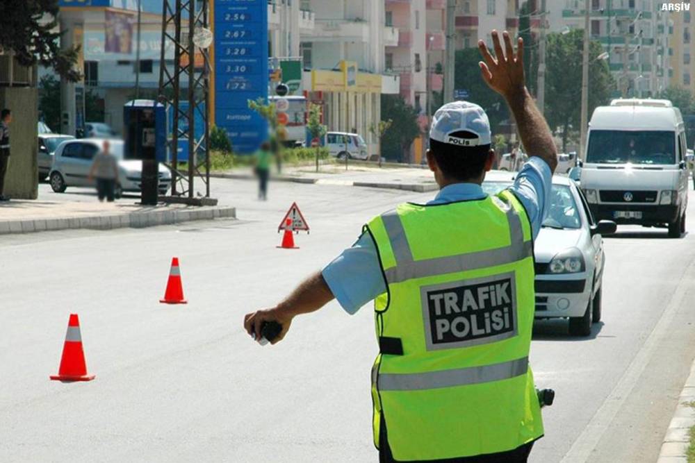 Adana'da trafik denetimi: 10 bin 746 sürücüye işlem uygulandı