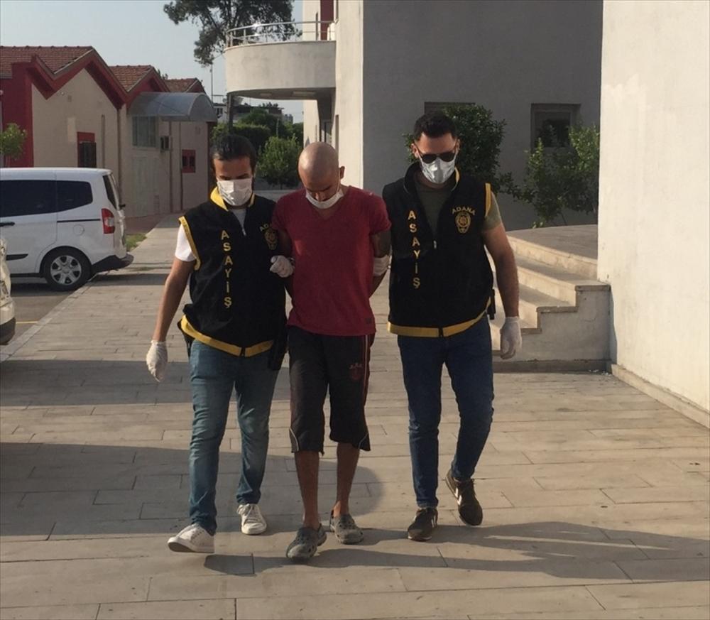 Adana'da hırsızlık zanlısını takip eden polis kuş kafesine gizlenmiş silah ve uyuşturucu buldu