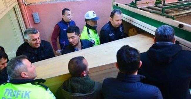 Adana'da polis memuru eşini öldüren kadına 20 yıl hapis cezası