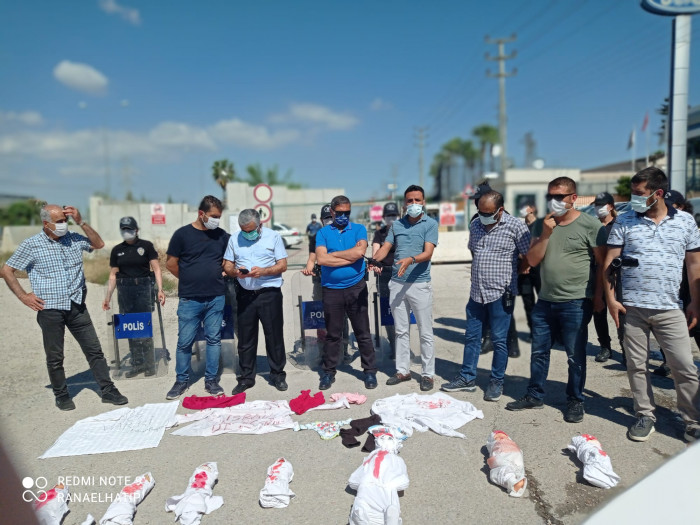Adana’da ABD Konsolosluğu önünde 'kanlı oyuncak bebek' ile İsrail protestosu