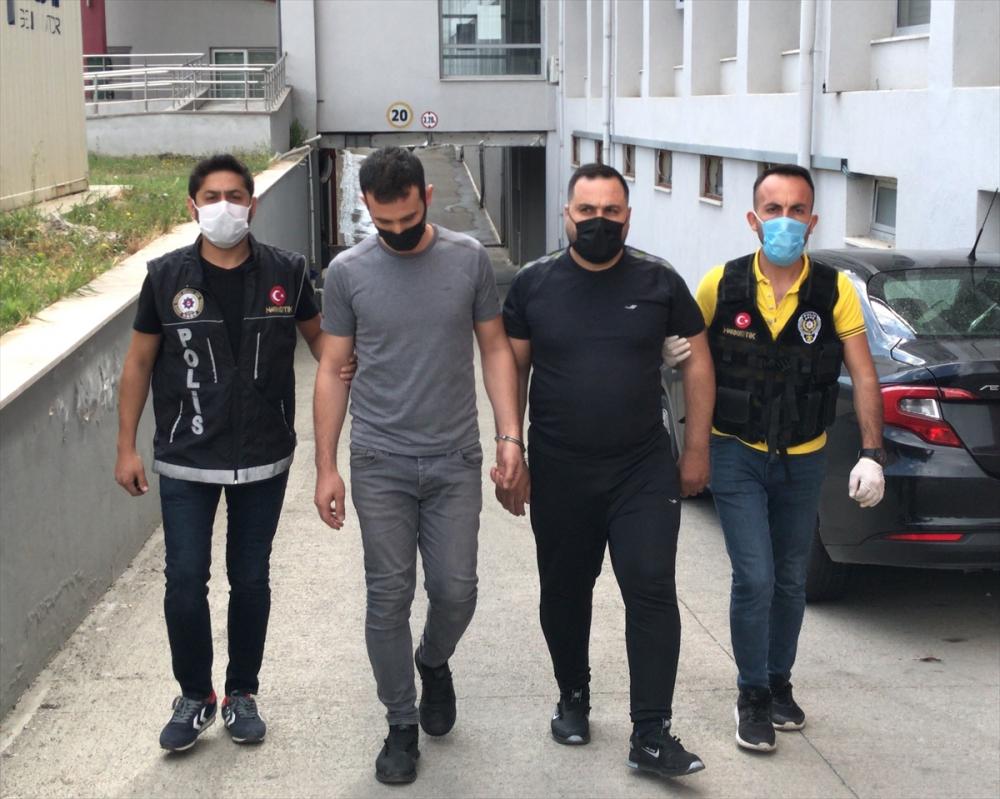 Adana'da LPG tankında uyuşturucu ele geçirilen otomobildeki 2 zanlı tutuklandı