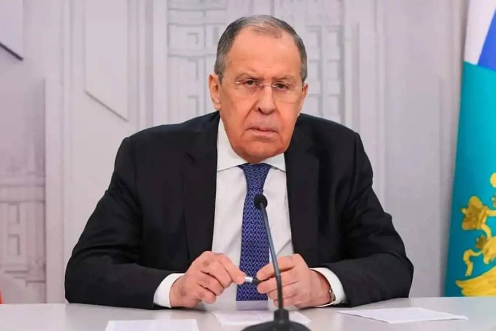 Lavrov: T&uuml;rkiye S‑400&rsquo;leri &uuml;&ccedil;&uuml;nc&uuml; &uuml;lkeye devredemez&nbsp;