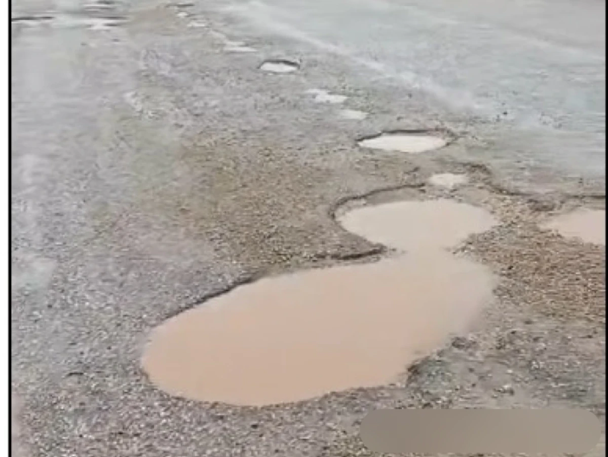 ADANA SARI&Ccedil;AM G&Ouml;ZTEPE KONUTLARINDA YOL &Ccedil;İLESİ BİTMİYOR