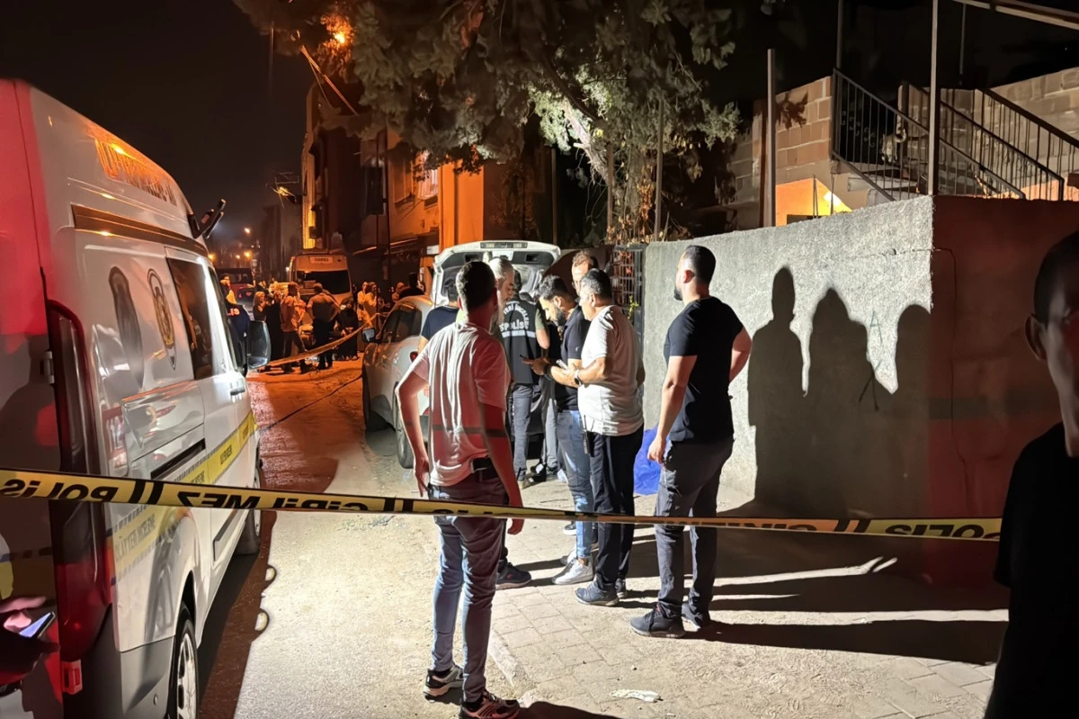 Adana'da kardeş kavgası: 1 &ouml;l&uuml;, 1 yaralı