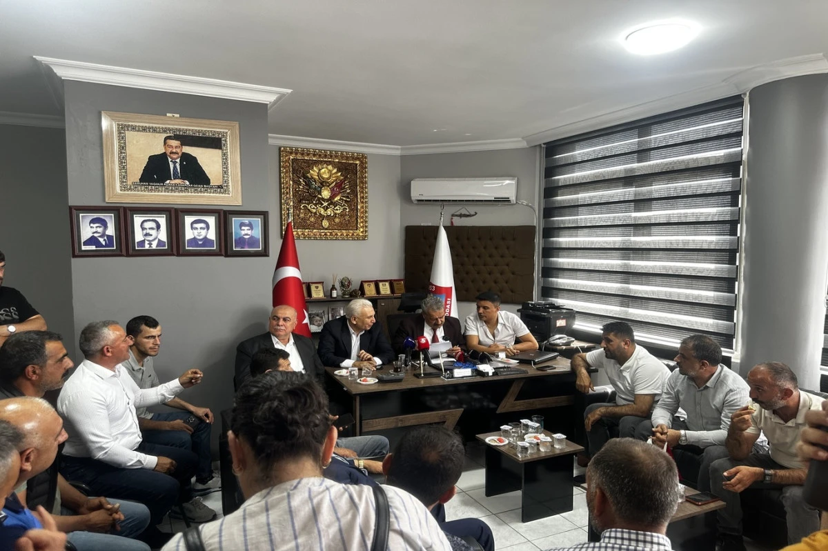 Adana'da kurbanlık fiyatları a&ccedil;ıklandı
