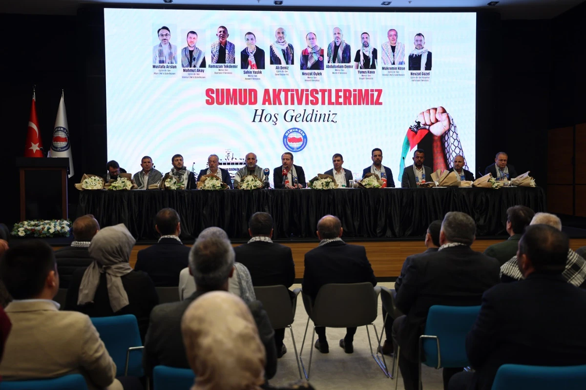 Aktivistler Sumud Filosu'ndaki yolculuklarını ve yaşadıkları s&uuml;reci anlattı 